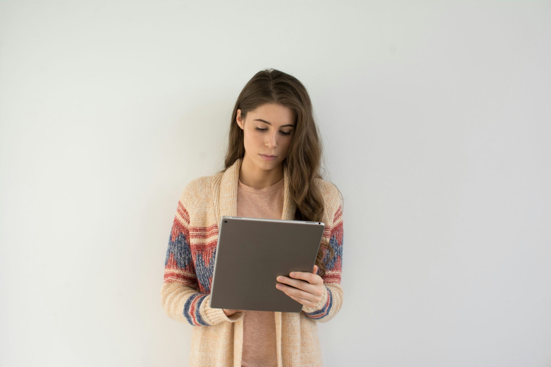 An image of a psychologist conducting a psychological assessment.