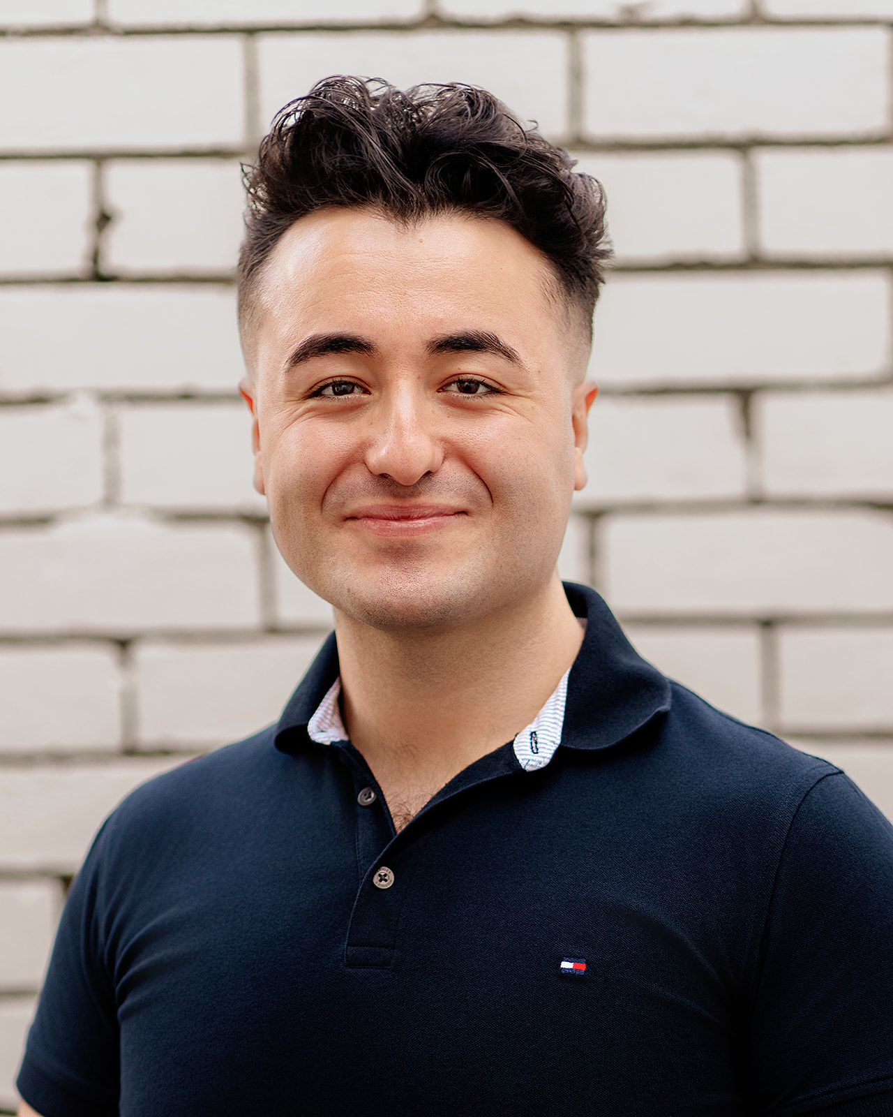 An image of Onur who offers client support for psychologists in melbourne.